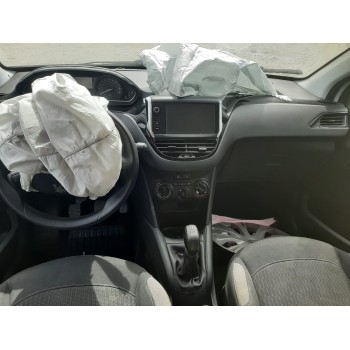 PEUGEOT 208 - miniatura 4