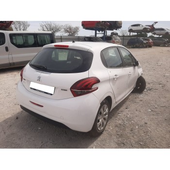 PEUGEOT 208 - miniatura 5
