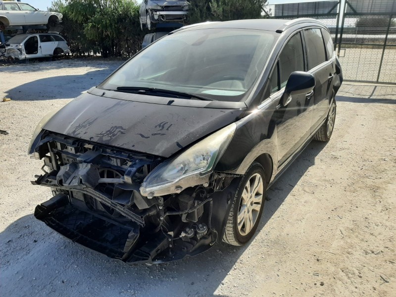 PEUGEOT 5008 - imagen 1