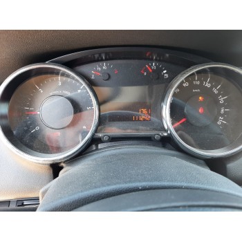 PEUGEOT 5008 - miniatura 2