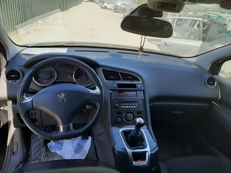 PEUGEOT 5008 - imagen 5