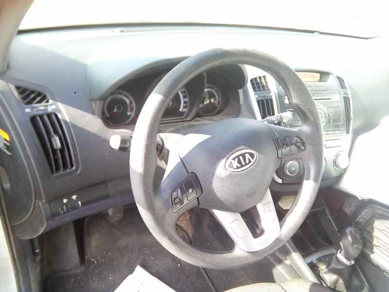 KIA CEE'D - imagen 2
