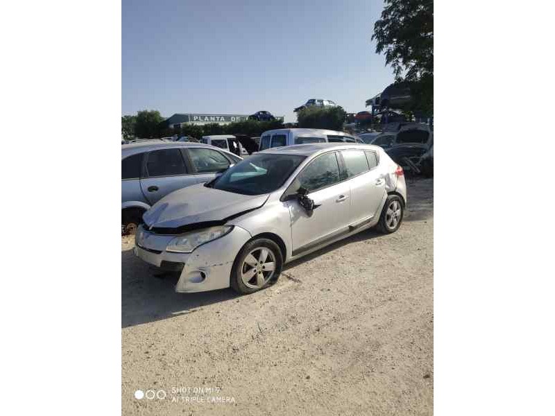 RENAULT MEGANE III BERLINA 5 P - imagen 1