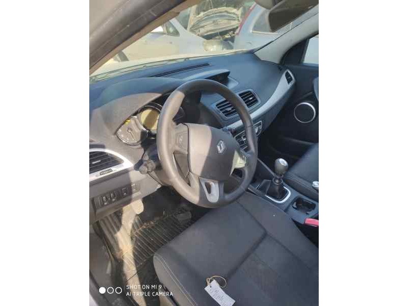 RENAULT MEGANE III BERLINA 5 P - imagen 6