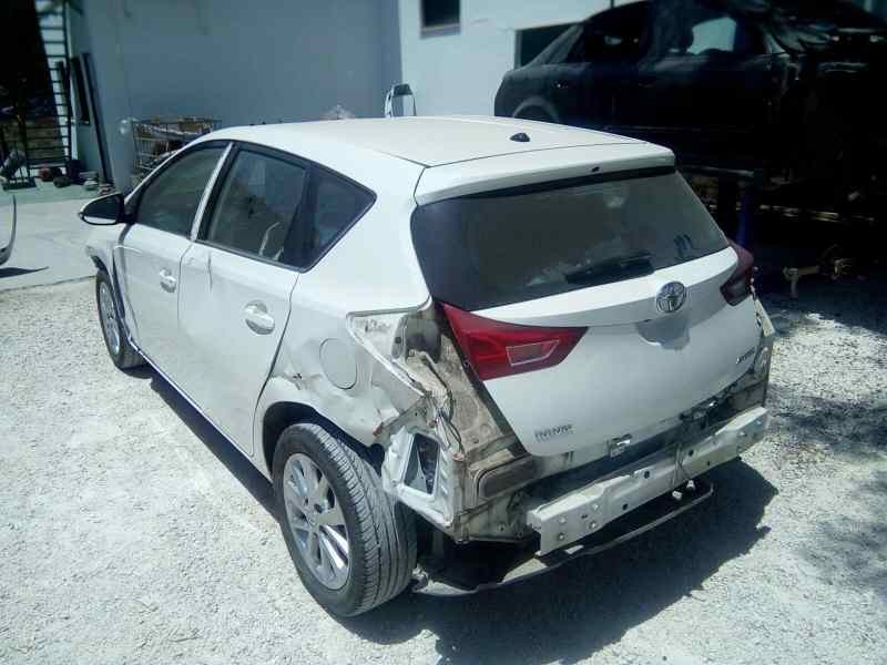 TOYOTA AURIS - imagen 4