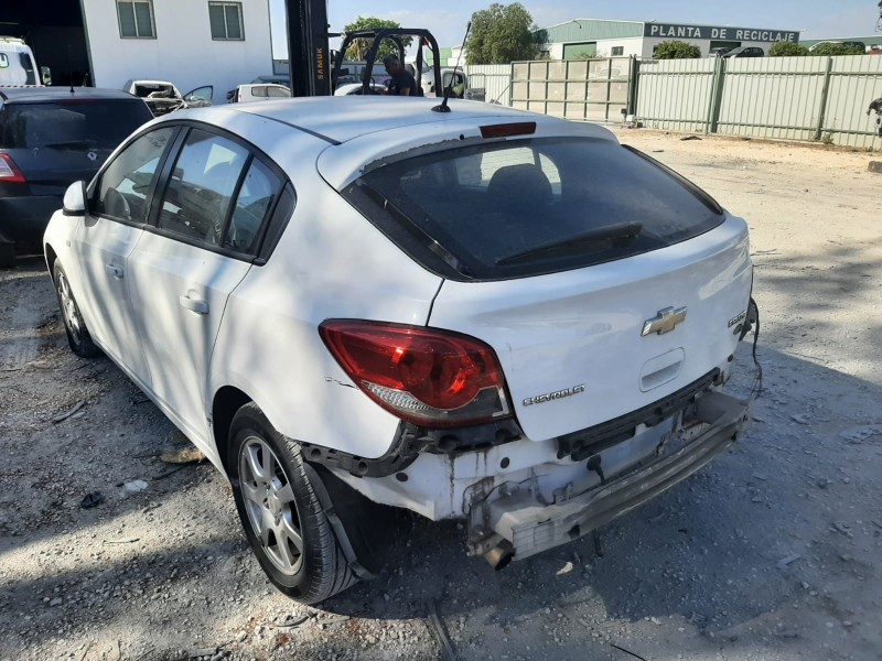 CHEVROLET CRUZE - imagen 4