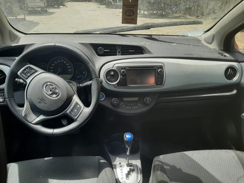 TOYOTA YARIS - imagen 4