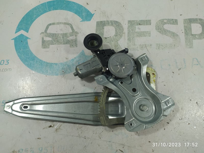 ELEVALUNAS TRASERO DERECHO 857200D120  - imagen 1