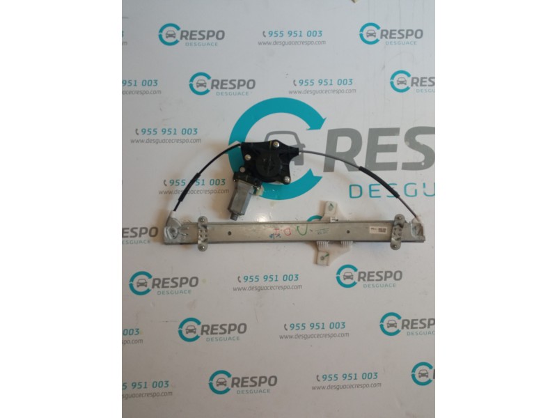 ELEVALUNAS DELANTERO IZQUIERDO 82450B4000  - imagen 1