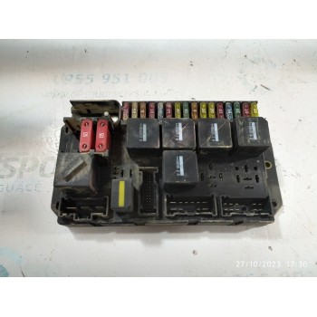 CAJA RELES / FUSIBLES 518838206 YQE500290 