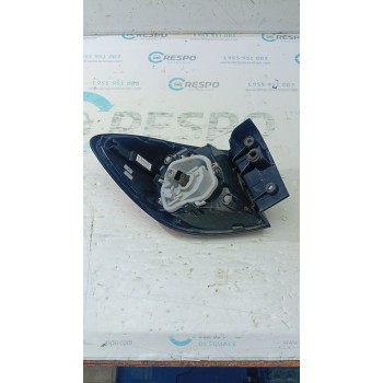 PILOTO TRASERO DERECHO 265509762R  - miniatura 2