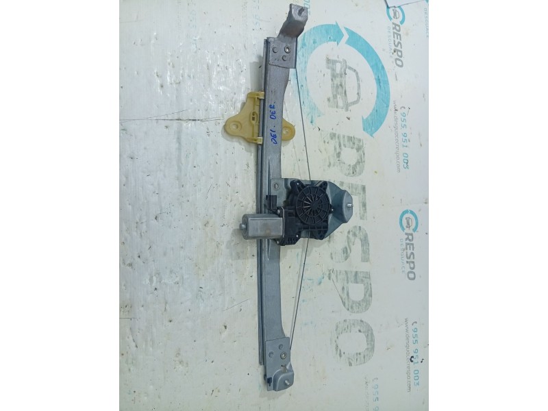 ELEVALUNAS DELANTERO DERECHO 128001471-B / 807200713R 3R3561B  - imagen 1