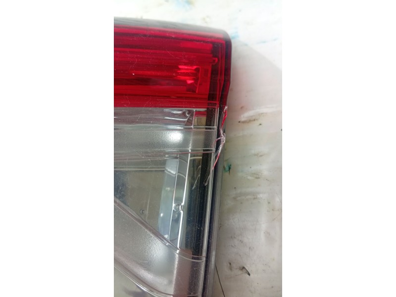 PILOTO TRASERO DERECHO INTERIOR 0286414164 / 265501712R  - imagen 2