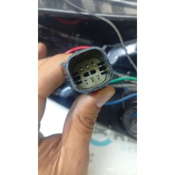 PILOTO TRASERO DERECHO 084421987R / 39024201  - miniatura 4