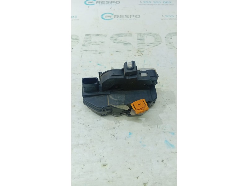 CERRADURA PUERTA TRASERA DERECHA 3023880RH1 / 13579566  - imagen 1
