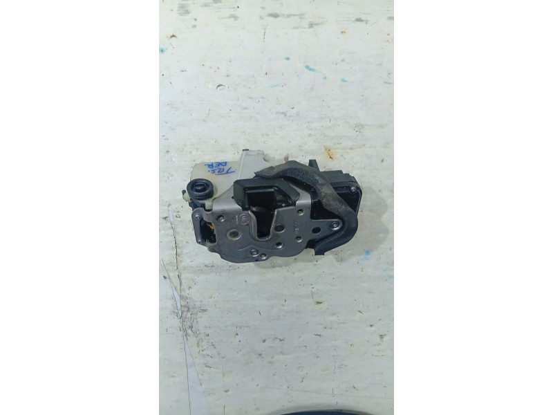 CERRADURA PUERTA TRASERA DERECHA 3023880RH1 / 13579566  - imagen 3
