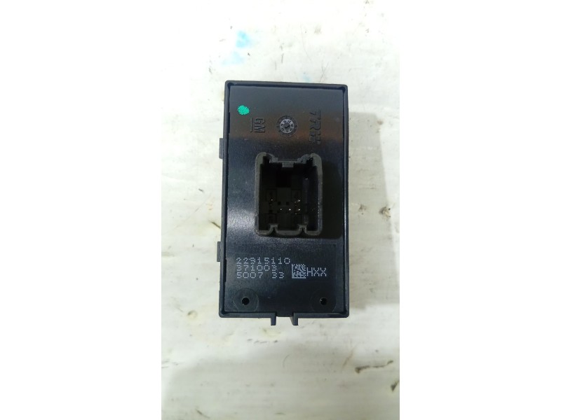 MANDO ELEVALUNAS TRASERO DERECHO 22915110  - imagen 2
