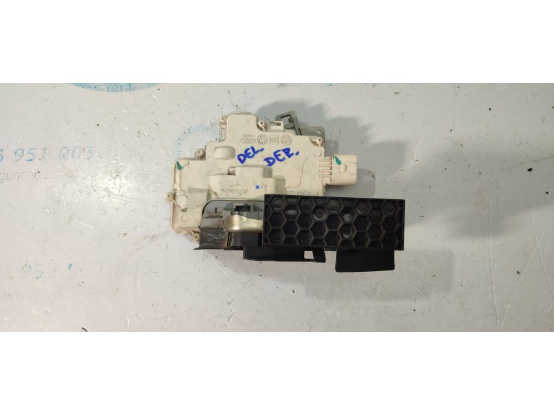 CERRADURA PUERTA DELANTERA DERECHA 8J1837016A  - imagen 1