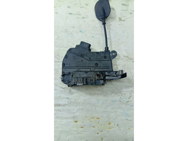 CERRADURA PUERTA DELANTERA DERECHA 805029595R  - imagen 1