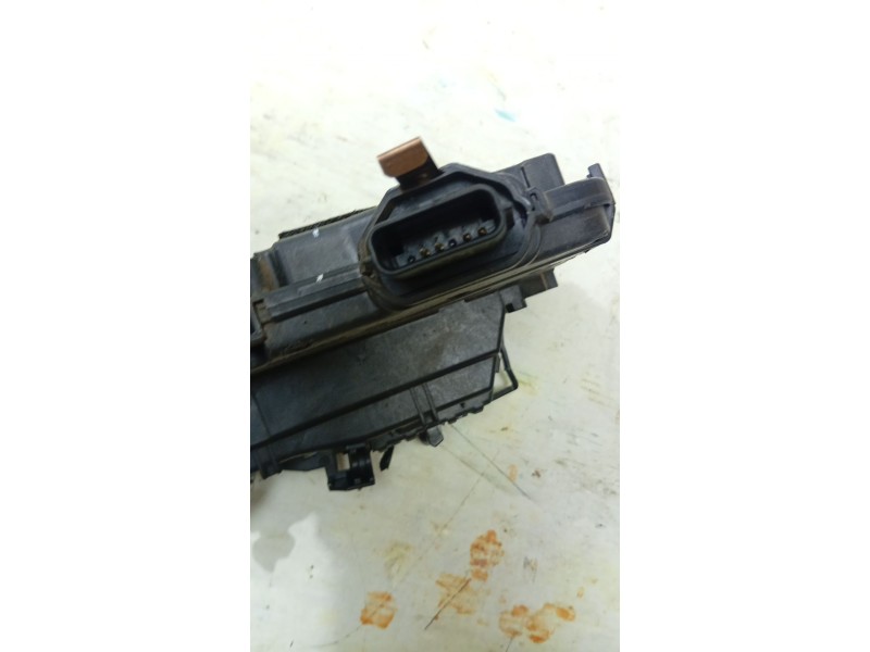 CERRADURA PUERTA TRASERA IZQUIERDA 825039554R  - imagen 3