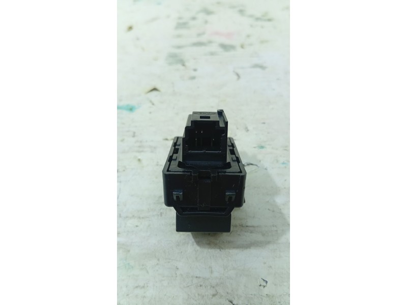 MANDO ELEVALUNAS TRASERO DERECHO P254019868R / 254218388R  - imagen 2