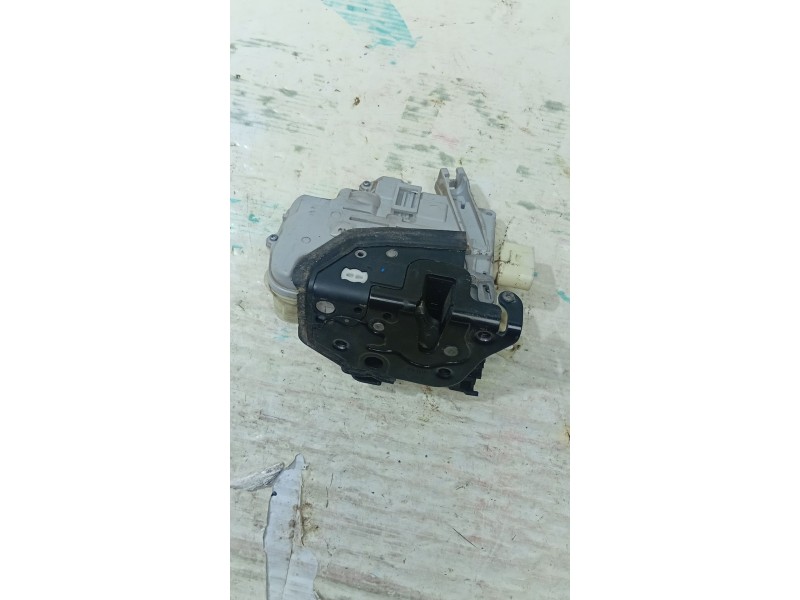 CERRADURA PUERTA DELANTERA IZQUIERDA 8J1837015A  - imagen 2