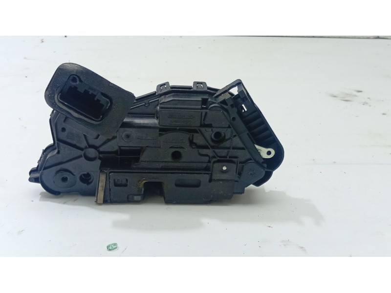 CERRADURA PUERTA DELANTERA IZQUIERDA 5TB837015A  - imagen 5