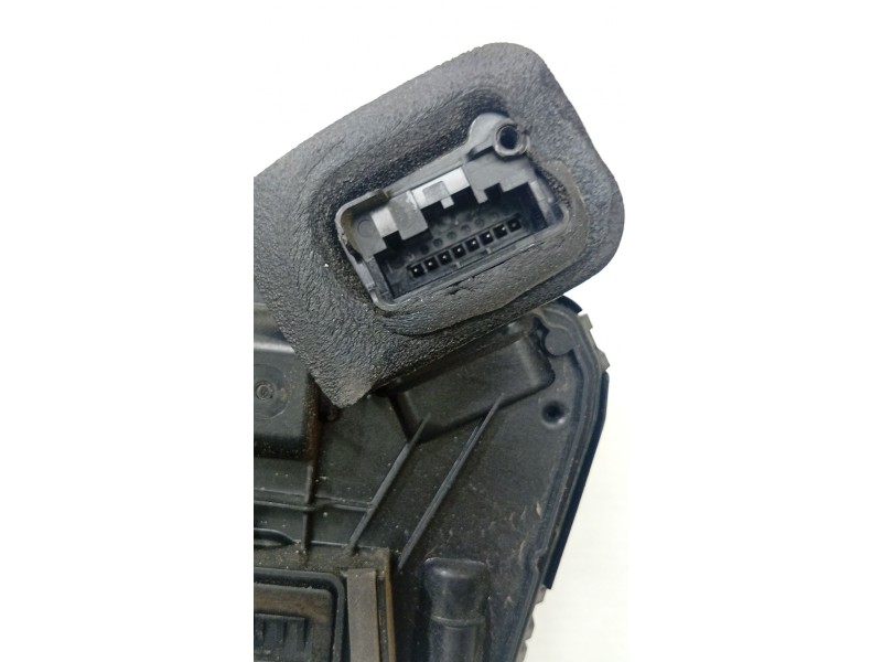 CERRADURA PUERTA DELANTERA DERECHA 5TB837016A  - imagen 3