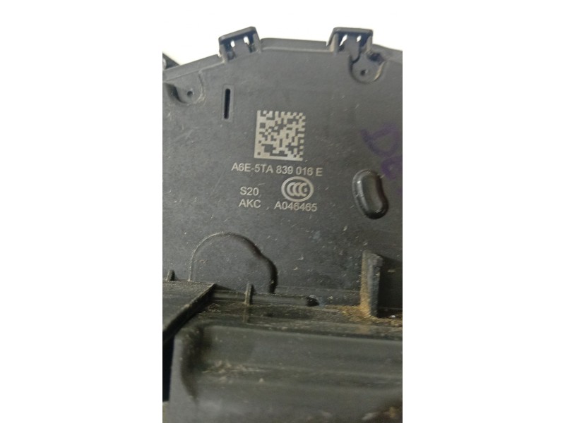 CERRADURA PUERTA TRASERA DERECHA 5TA839016E  - imagen 2