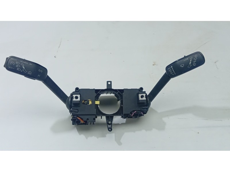 MANDO VOLANTE 2Q0953507C  - imagen 1