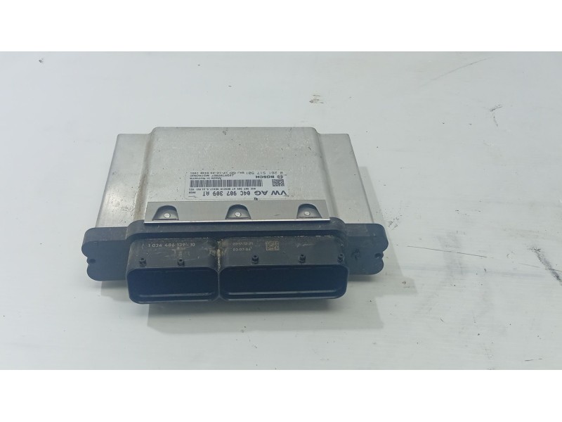 CENTRALITA MOTOR UCE 04C907309AT 0261S17501  - imagen 2