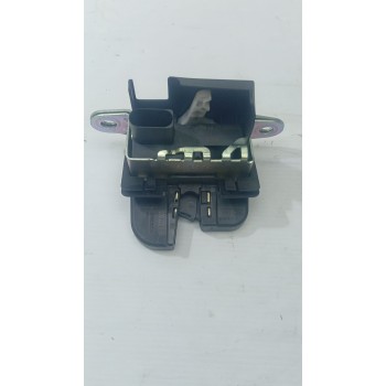 CERRADURA MALETERO / PORTON 6F0827505 