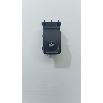 MANDO ELEVALUNAS DELANTERO DERECHO 5G0959855P 