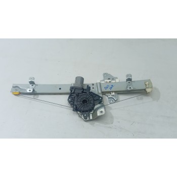 ELEVALUNAS DELANTERO DERECHO 807306PE0A 