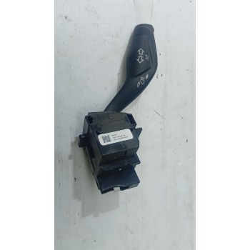 MANDO LUCES AV6T13335AE 