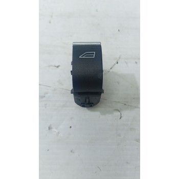 MANDO ELEVALUNAS DELANTERO DERECHO F1ET14529AA 