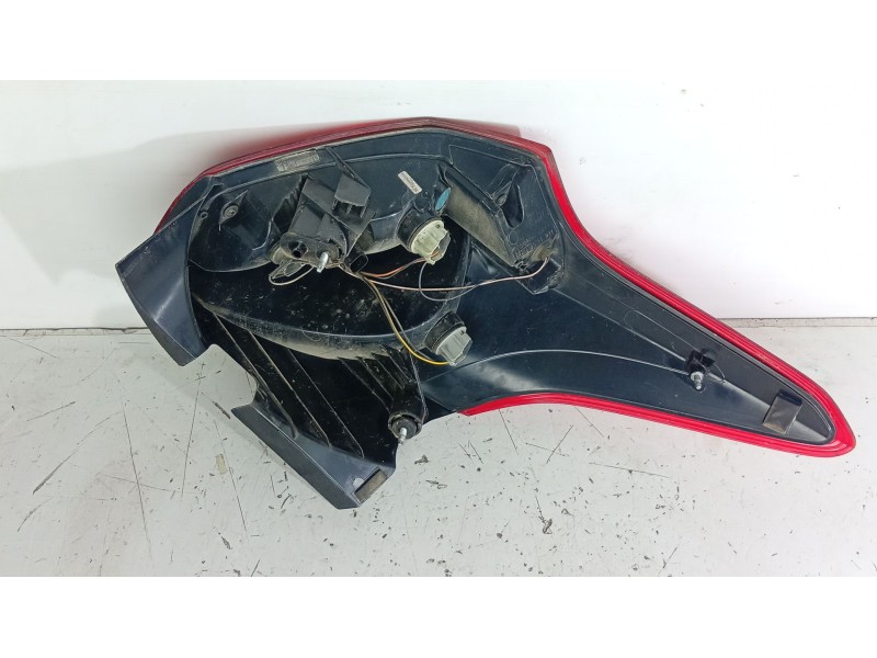 PILOTO TRASERO DERECHO F1EB13404BC / 1906354  - imagen 3