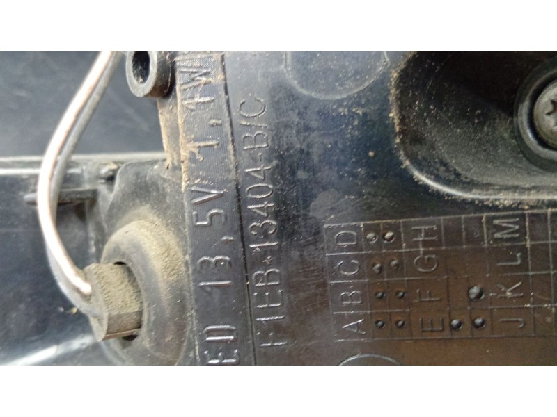 PILOTO TRASERO DERECHO F1EB13404BC / 1906354  - imagen 4