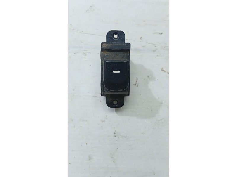 MANDO ELEVALUNAS TRASERO DERECHO 93575B40004X / 299122842  - imagen 1