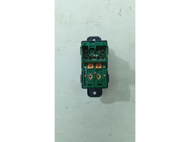 MANDO ELEVALUNAS TRASERO DERECHO 93575B40004X / 299122842  - imagen 2