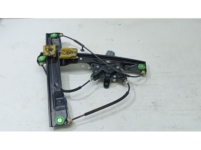 ELEVALUNAS DELANTERO IZQUIERDO BM51A23201BF / 1870698  - imagen 3