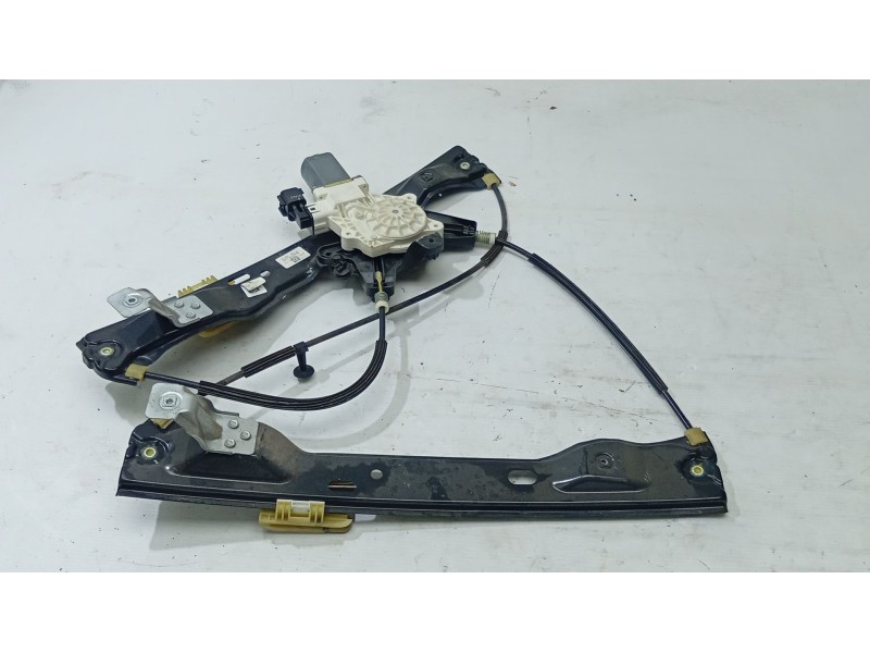 ELEVALUNAS DELANTERO DERECHO BM51A23200BF / 1870697  - imagen 1