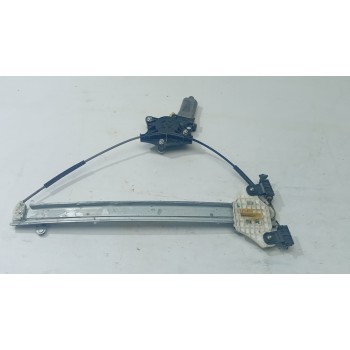 ELEVALUNAS DELANTERO IZQUIERDO 82401B4110 / 82403B4010  - miniatura 3
