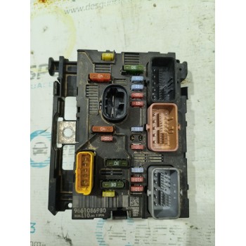 CAJA RELES / FUSIBLES 9661086980 L10-00 11700258