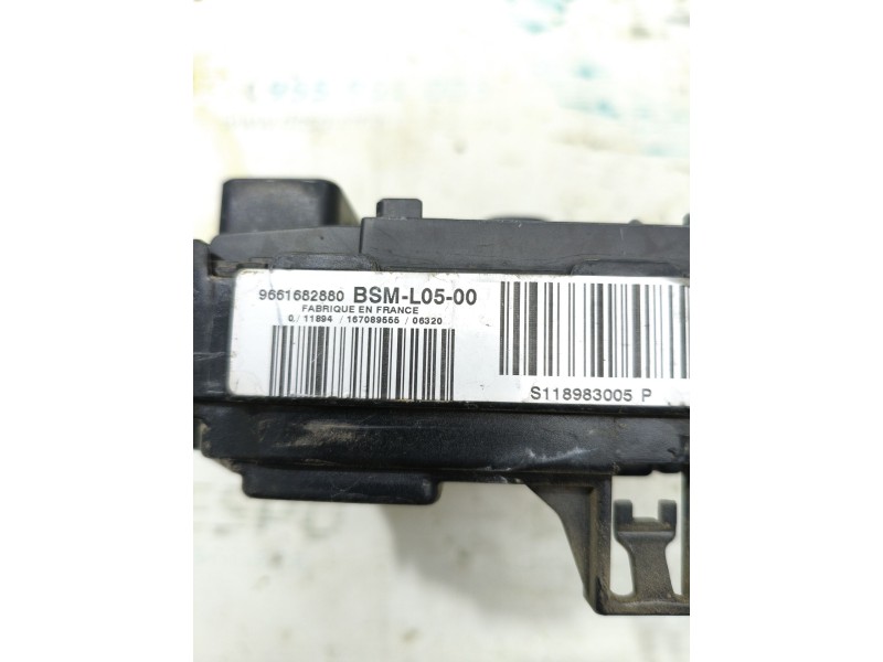 CAJA RELES / FUSIBLES 9661682880 L05-00 S118983005P - imagen 2