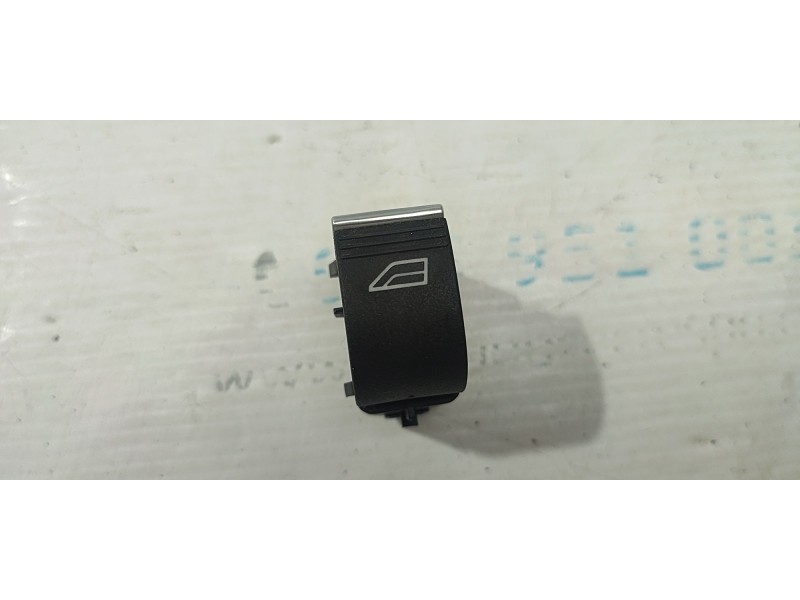 MANDO ELEVALUNAS TRASERO DERECHO F1ET14529AA  - imagen 1