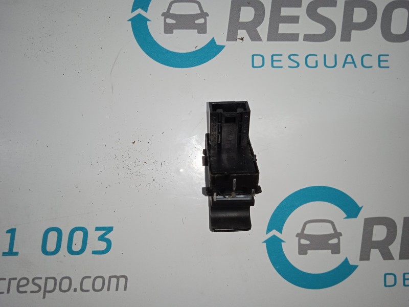 MANDO ELEVALUNAS DELANTERO DERECHO 5G0959855  - imagen 2