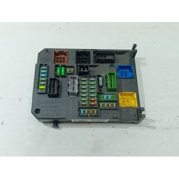CAJA RELES / FUSIBLES 980668798001 BSI Q04 