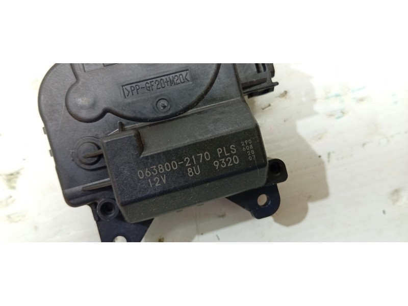 MOTOR APERTURA TRAMPILLAS CLIMATIZADOR 0638002170  - imagen 2