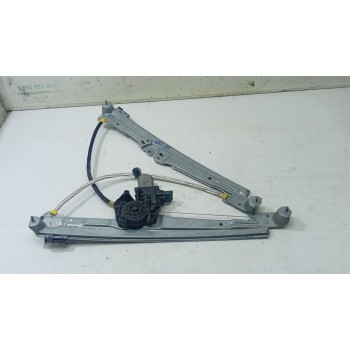ELEVALUNAS DELANTERO DERECHO 123408 / 807200294R 430106FD 